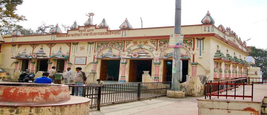 स्वर्ग आश्रम - ऋषिकेश