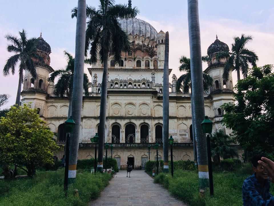 मोती महल - फैजाबाद