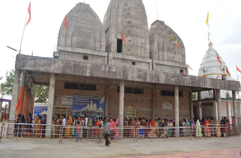 बड़ी देवी जी मंदिर - दमोह