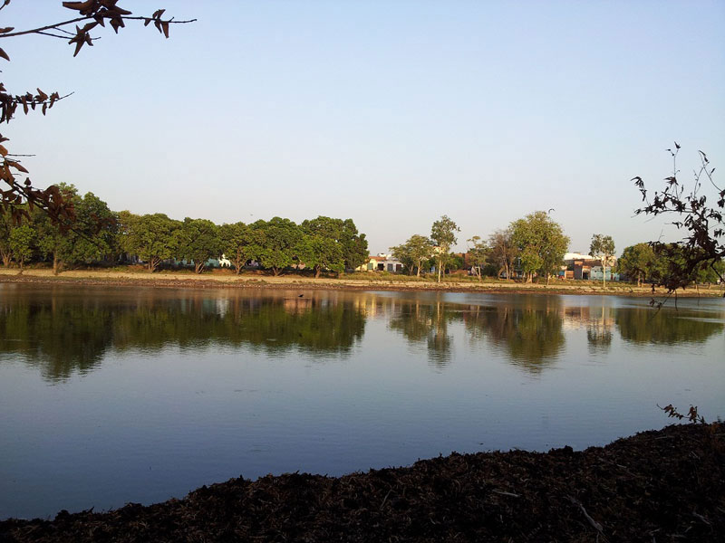 गिरि सरोवर