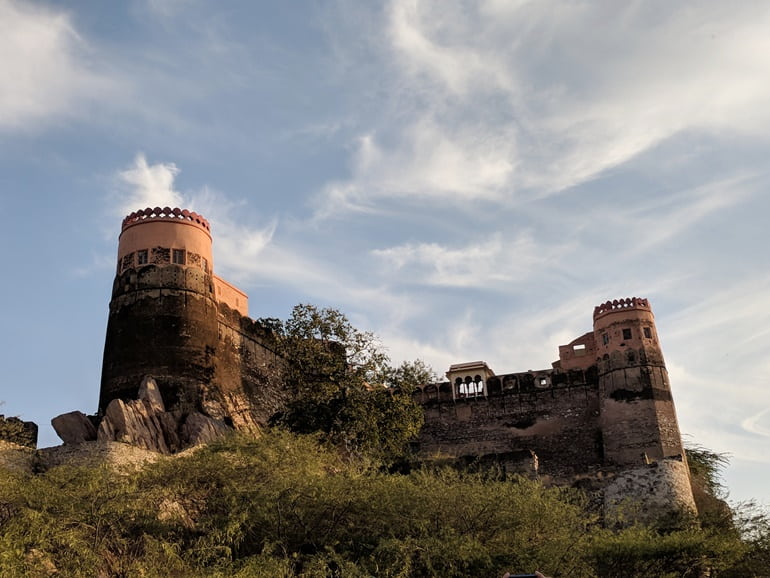 माधोगढ़ किला