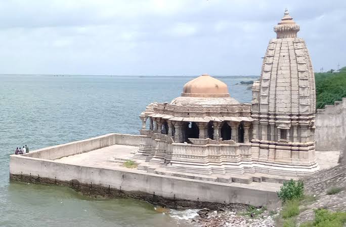 बिसालदेव मंदिर