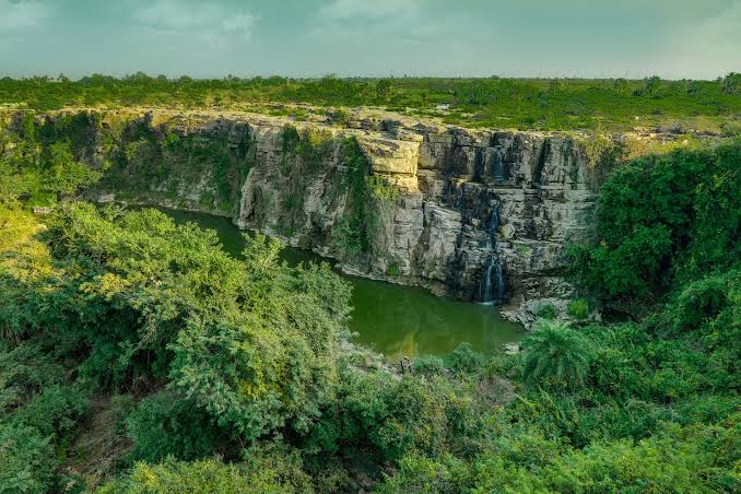 नागार्जुन सागर डैम एंड एथीपोथाला फॉल्स