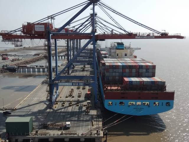 पोर्ट पिपावाव (Pipavav Port, Rajula, Amreli)