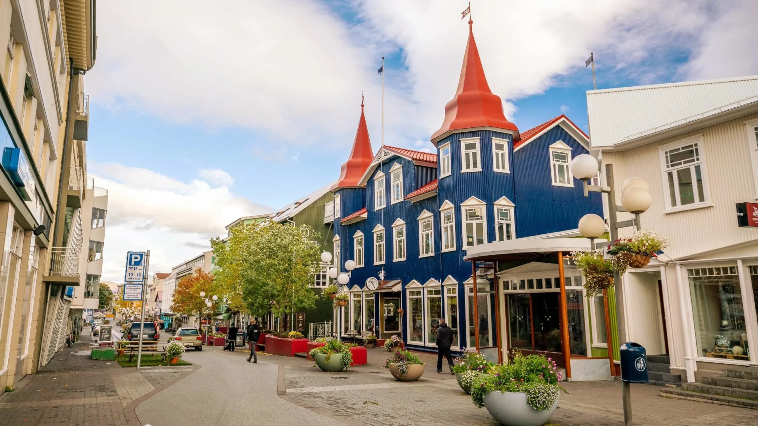 The 11 Most Famous Places to Visit in Akureyri - Ghumne Ki Jagah